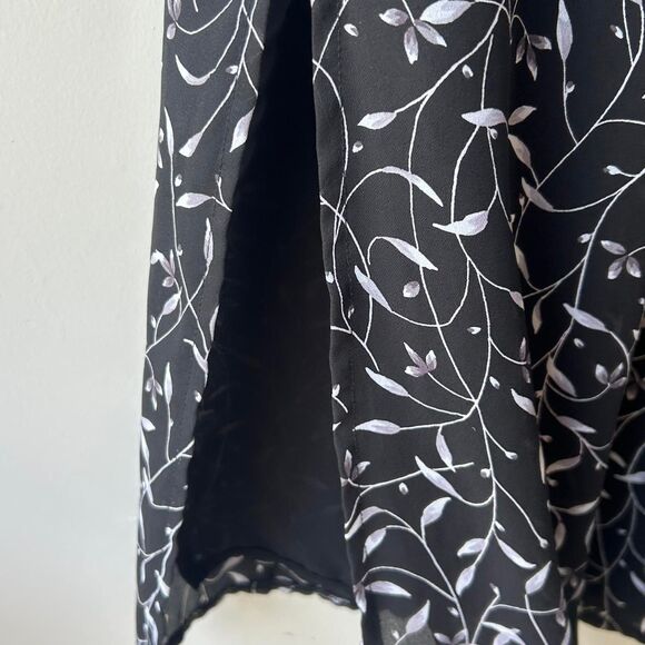 Black and White Floral Whimsigoth Maxi Skirt - Picture 2 of 3